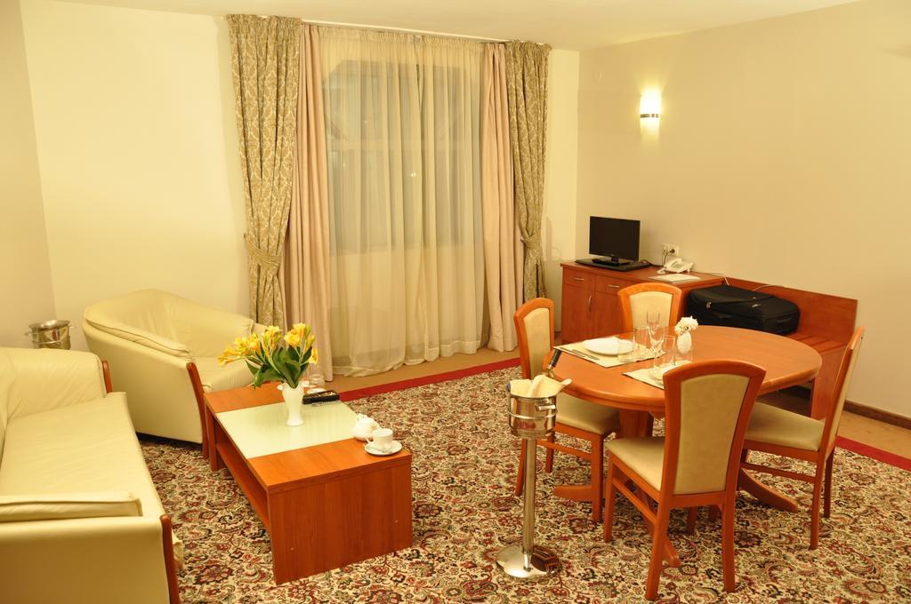 Legends Hotel Sofia Esterno foto